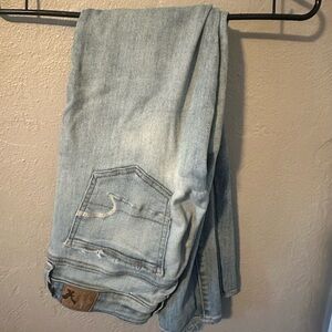 American Eagle light wash jeggings